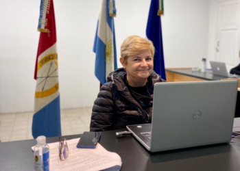 Stella en su laberinto – Por Mario Chiappino