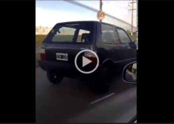 [video] Se inhabilita a conductor temerario de Fiat Uno que corría picadas