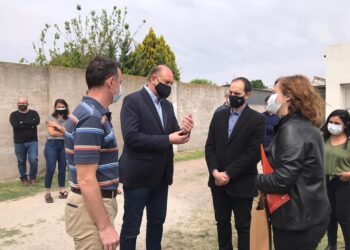 Totoras: Perotti recorrió el Módulo Covid del SAMCo de esa localidad