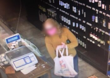 [Video] Cañada de Gómez: Denunciaron a mujer por robar una billetera en un supermecado