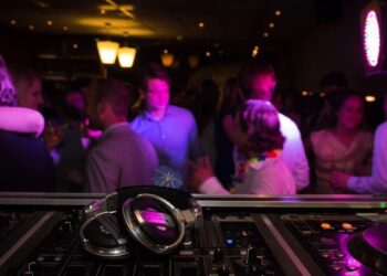 Correa: Fueron demoradas 61 personas que se encontraban en una fiesta clandestina