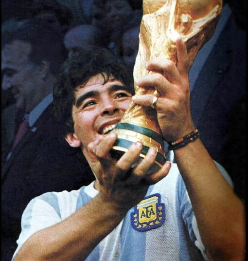 Diego Maradona: Informe sobre detalles y averiguación de la causa de muerte del 10