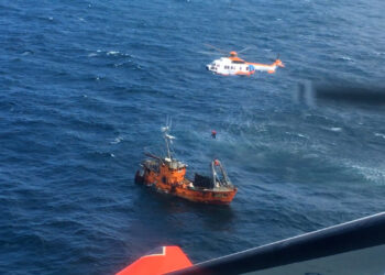 [Video] Mar del Plata: Prefectura aeroevacuó de urgencia al tripulante de un pesquero