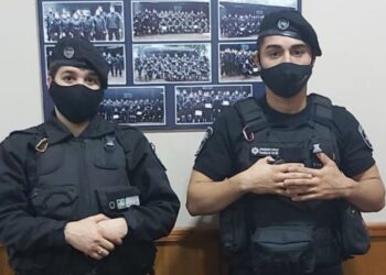 Rosario: policías auxiliaron a una beba de 11 meses que se había ahogado con un objeto