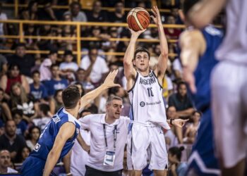 Leandro Bolmaro: otro argentino a la NBA