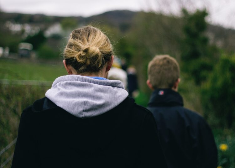 Correa: Entregaron a 22 menores a sus padres que estaban en una reunión social