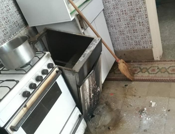 Las Rosas: Principio de incendio en una cocina