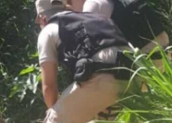 Rosario: una adolescente que cayó de un barranco fue auxiliada por Prefectura