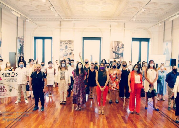 Se presentó el Registro de Anotación de personas travestis y trans para el cupo laboral en el Sector Público Nacional