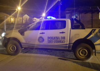 Río Negro: Dos detenidos luego de provocar un accidente e intentar agredir a efectivos policiales