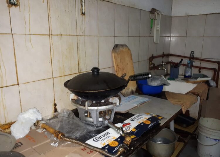 CABA: Clausuran supermercado chino y hotel