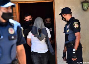 Córdoba: ordenaron la detención del supuesto falso médico del COE