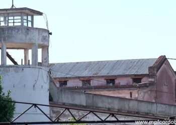 Córdoba: realizaron allanamientos en la cárcel y en domicilios para desbaratar a estafadores virtuales