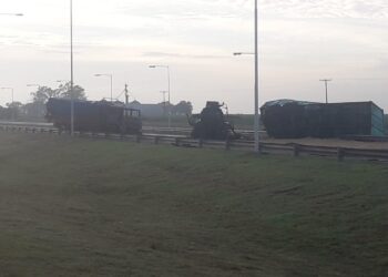 Murió el conductor de un camión que se incendió tras colisionar con otro