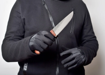 Cañada de Gómez: motochorro con arma blanca robó pertencencias a transeúnte