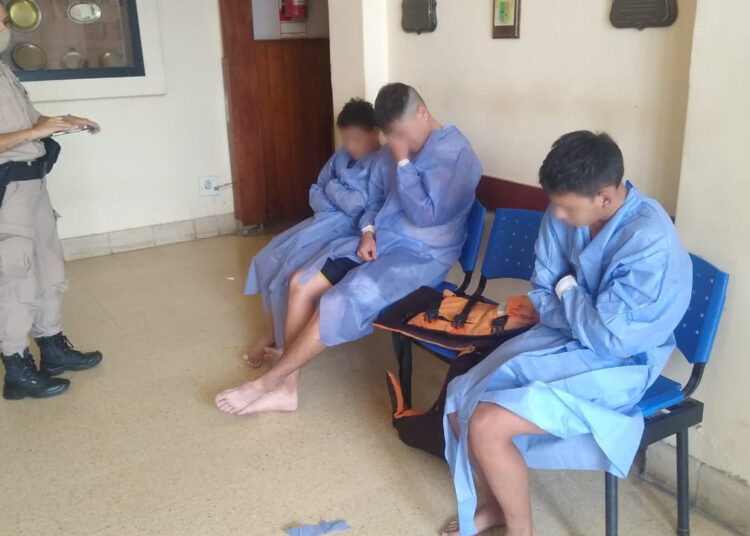 Vicente López: Prefectura rescató a tres jóvenes que se ahogaban en el río