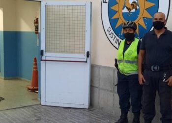 Dos Bicipolicías encontraron 150 mil pesos y lo devolvieron a su dueño