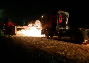 Dos camioneros perdieron la vida en un choque en cadena entre Totoras y Serodino