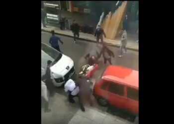 [VIDEO] Ramos Mejía: Motochorros fueron atrapados y golpeados por los vecinos