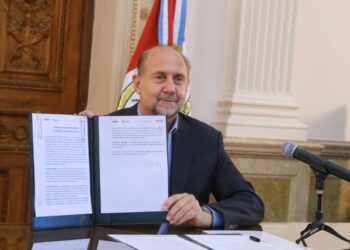 El gobierno santafesino firmó un convenio con Anses por el financiamiento del déficit de la Caja de Jubilaciones