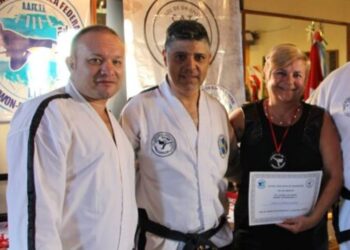 Dictó clases por 20 años y el municipio lo despidió sin motivos