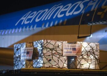 Argentina comienza la vacunación de los adolescentes de 12 a 17 años con condiciones priorizadas