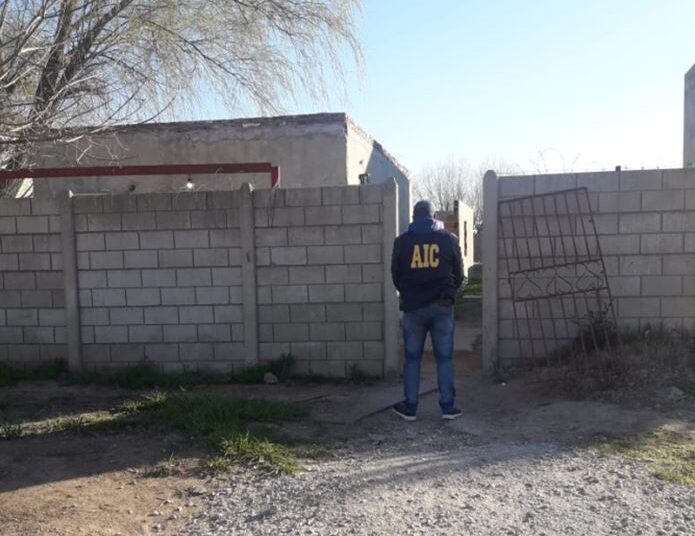 Se realizaron allanamientos en Cañada de Gómez con varios detenidos