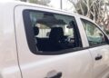 Rompieron el cristal de una camioneta para robar un portafolios que estaba ensu interior