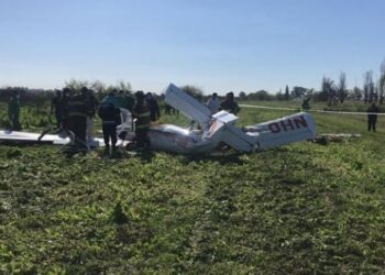 Berazategui: Murieron dos personas al caer la avioneta que tripulaban