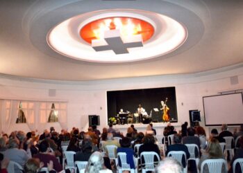 Recital de lujo del Cholo Montironi Trío en la inauguración de la restauración del Gran Salón de Sociedad Suiza