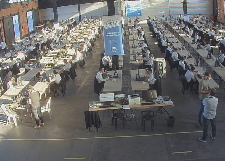 El gobierno santafesino realizó el escrutinio provisorio 100% digital