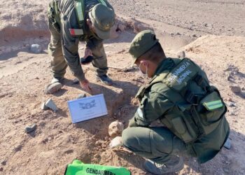 Descubren restos óseos humanos y una vasija de barro en Catamarca
