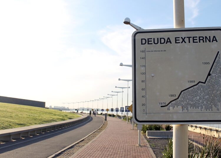 La Deuda Eterna – Por Facundo Dubowik