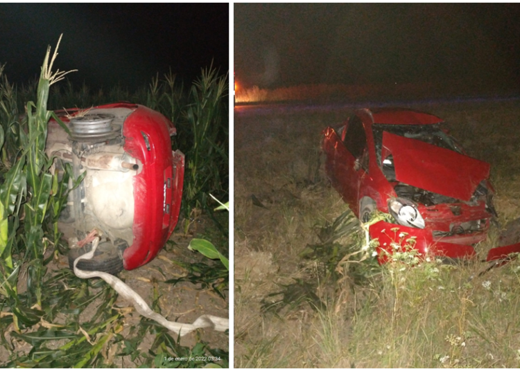 Montes de Oca: Conductor de vehículo volcó y terminó entre el maizal