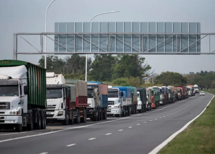 Rasetto: “No se tiene conciencia que el drama de los vecinos de La Ribera es el mismo drama de los vecinos de Serodino”