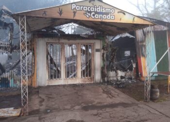 Cañada de Gómez: Se incendió el sector de paracaidismo del Aero Club