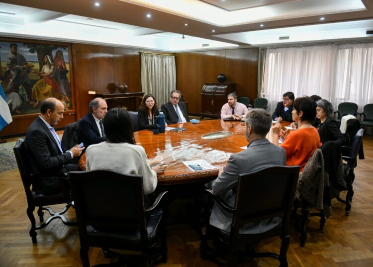 Reunión del gabinete económico en el Ministerio de Economía
