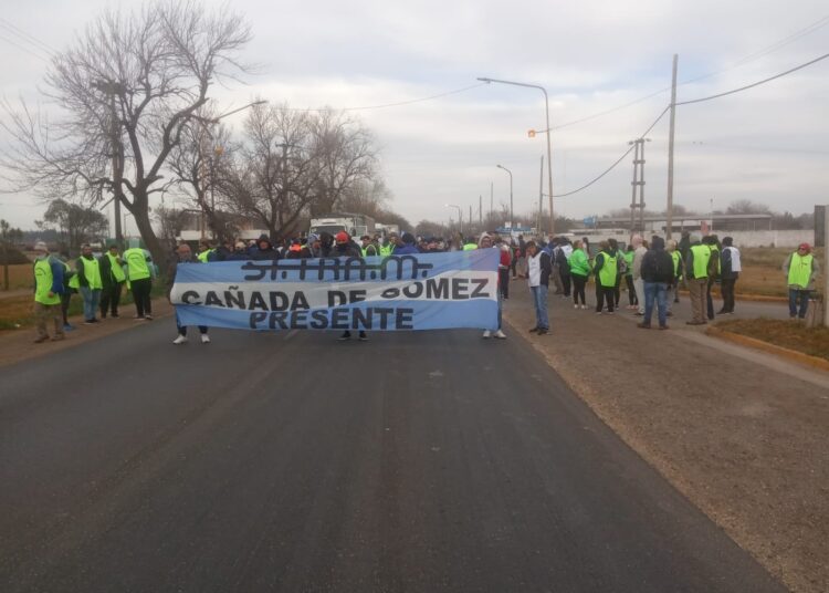 Detalles del corte de ruta de Festram reclamando paritarias al gobierno provincial