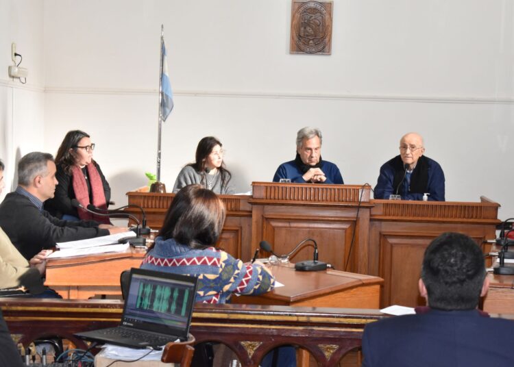 Los números de la Municipalidad de Cañada de Gómez no cierran