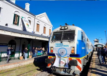 El gobierno cañadense anunció que el tren de cercanía Cañada-Rosario está muy cerca de concretarse