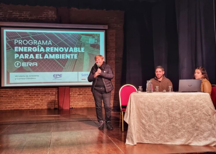 La municipalidad y el gobierno provincial presentaron el “Plan Renovable” para la compra de paneles y termotanques solares