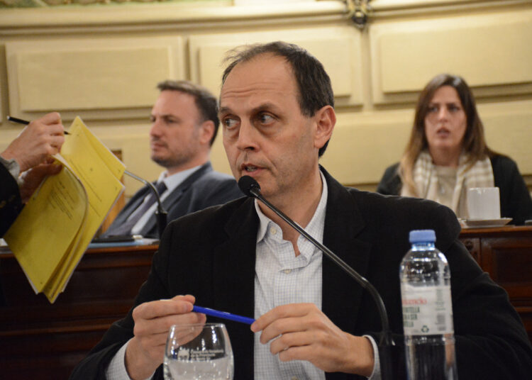Rasetto reclamó fiscales para Cañada de Gómez en la Legislatura
