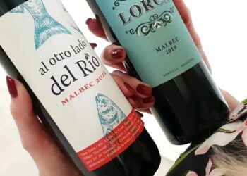 Lo de Granado Cañada de Gómez presenta los vinos de agosto 2022