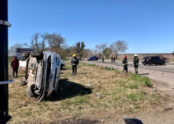(Video) Impactante accidente vial entre dos automóviles sobre el cruce de rutas 9 y 91
