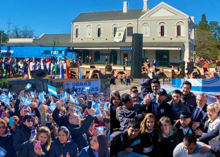 Finalmente después de 45 años retornó el Tren de Cercanía que conecta Rosario – Cañada de Gómez