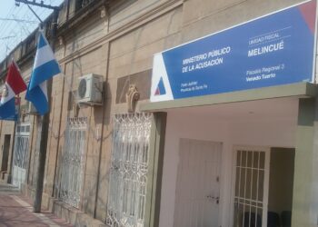 Un hombre y una mujer imputados por estafar a una anciana de Firmat debieron entregarle 280 mil pesos como reparación