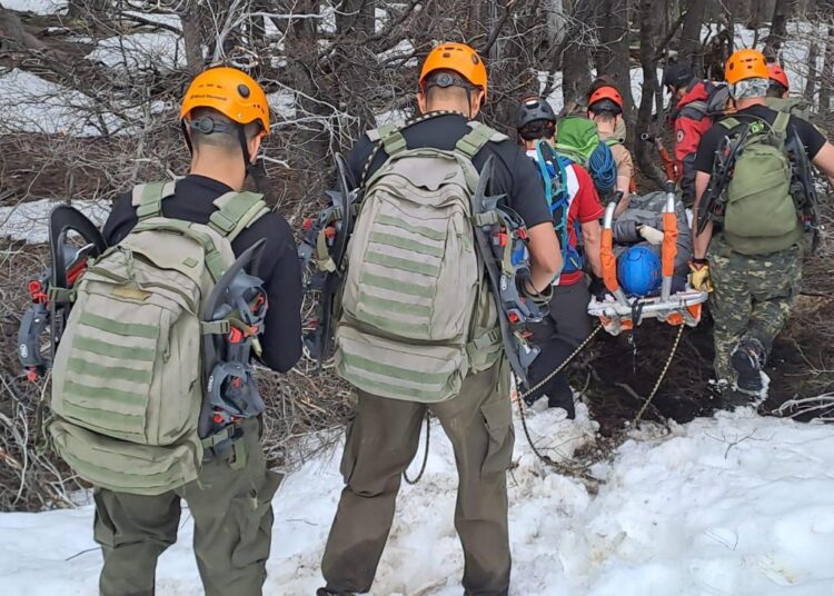 Bariloche: Rescatan a un hombre insulinodepediente que se encontraba en el Refugio Frey