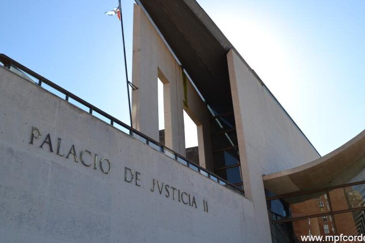 Córdoba: dos abogados detenidos por pedir dinero a clientes con el pretexto de entregarlo a funcionarios judiciales