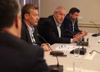 El gobierno ofreció un 30% de aumento para docentes y no docentes universitarios