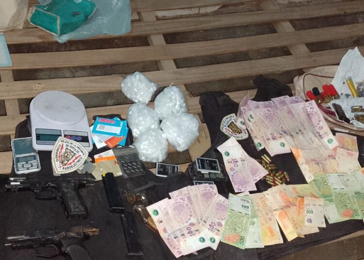 Procedimientos en Rosario: En las últimas 12 horas secuestraron 6 armas de fuego, un arma blanca y material estupefaciente